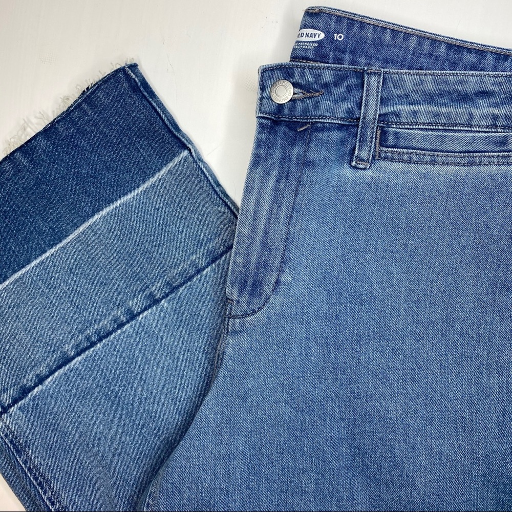 Old Navy Cropped Flare Jean